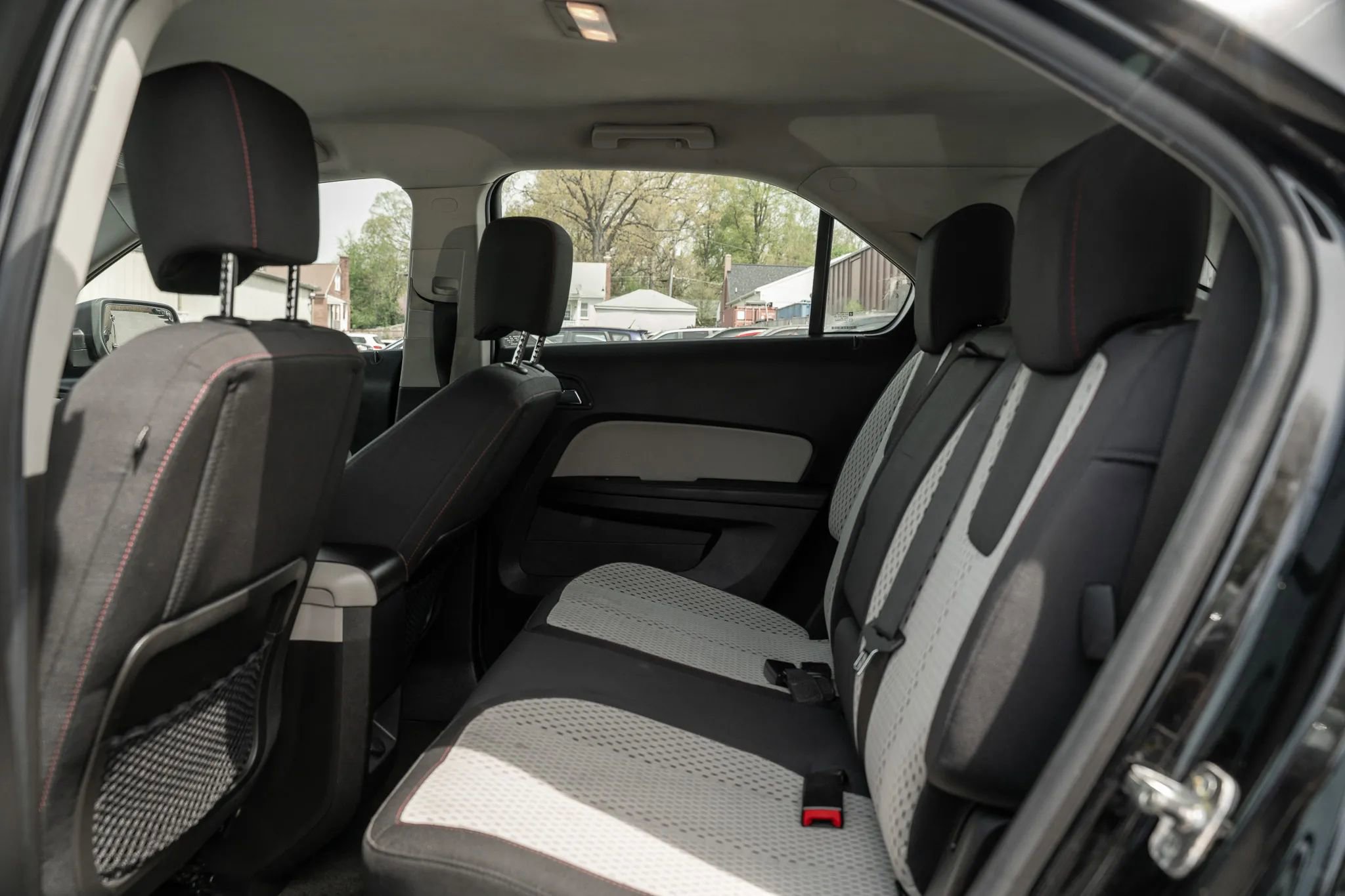 Used 2011 Chevrolet Equinox LS w/ Bluetooth Package FWD image 8