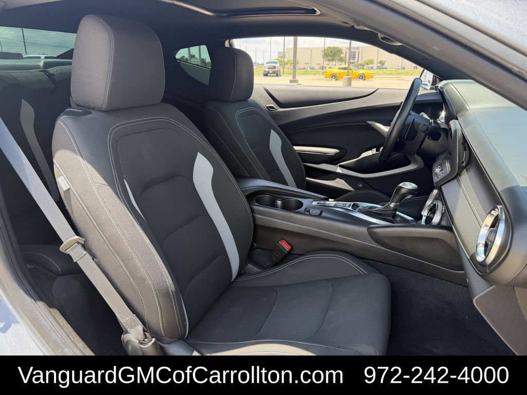 Used 2022 Chevrolet Camaro SS RWD image 29