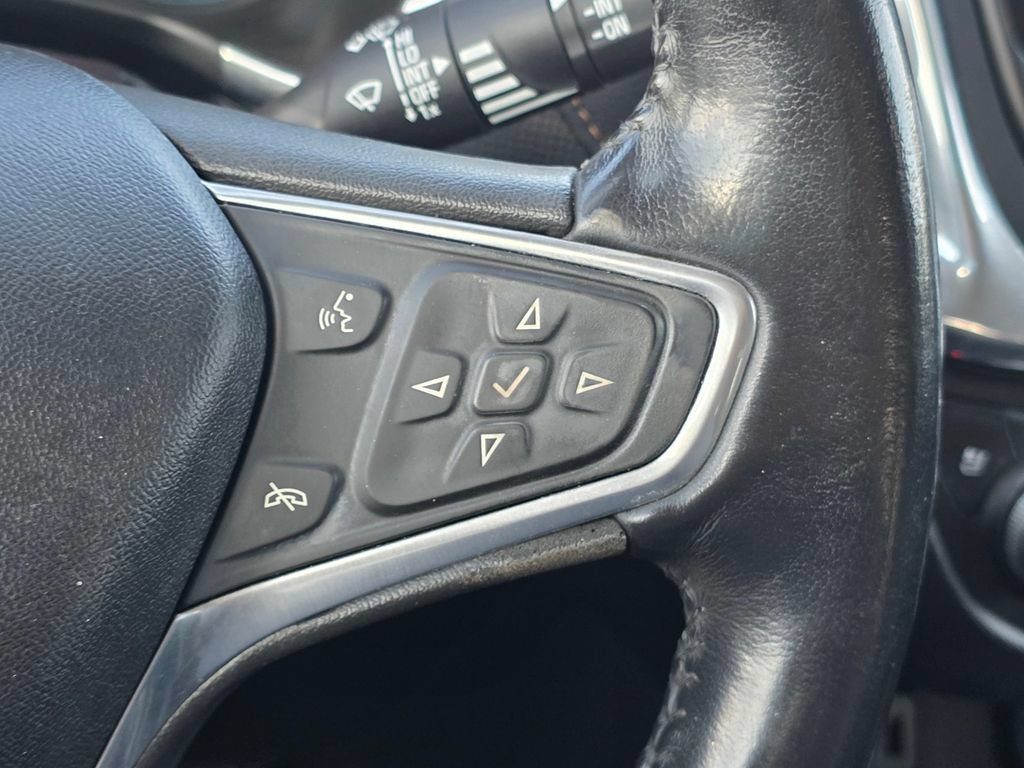 Used 2018 Chevrolet Equinox Premier AWD/4WD image 35