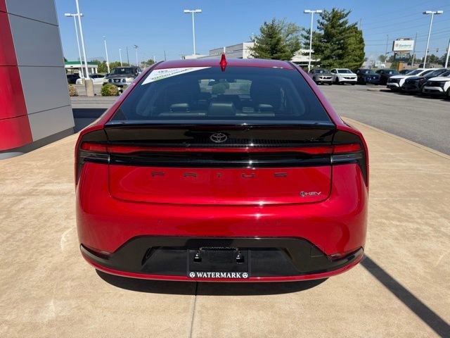 Used 2025 Toyota Prius XLE FWD image 6