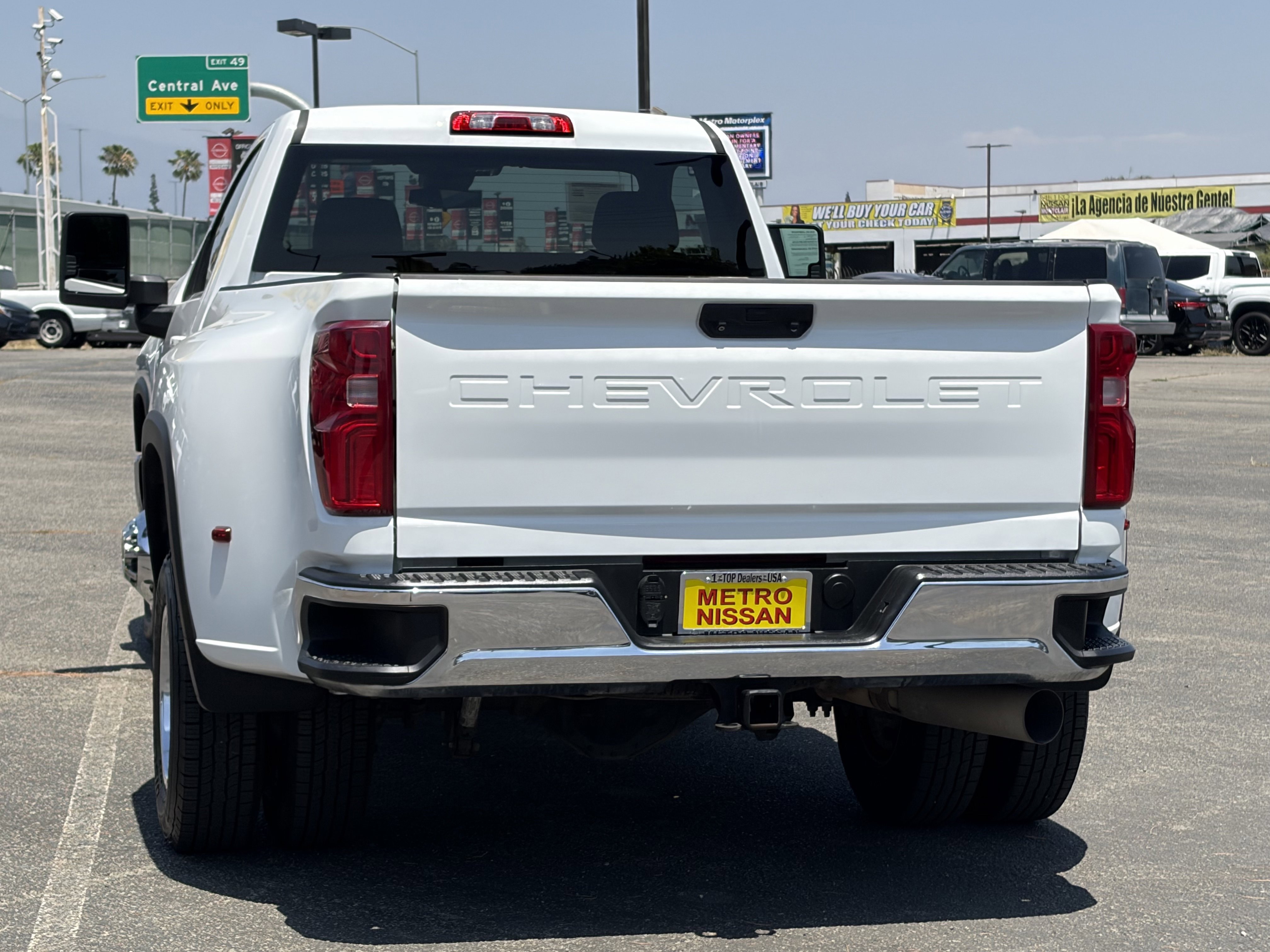 Used 2024 Chevrolet Silverado 3500 LT w/ Convenience Package AWD/4WD image 4