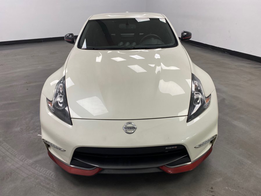 Used 2016 Nissan 370Z NISMO RWD image 9