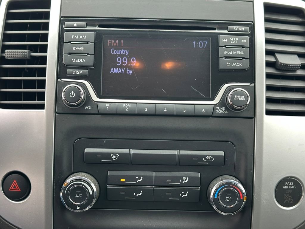 Used 2018 Nissan Frontier SV image 17