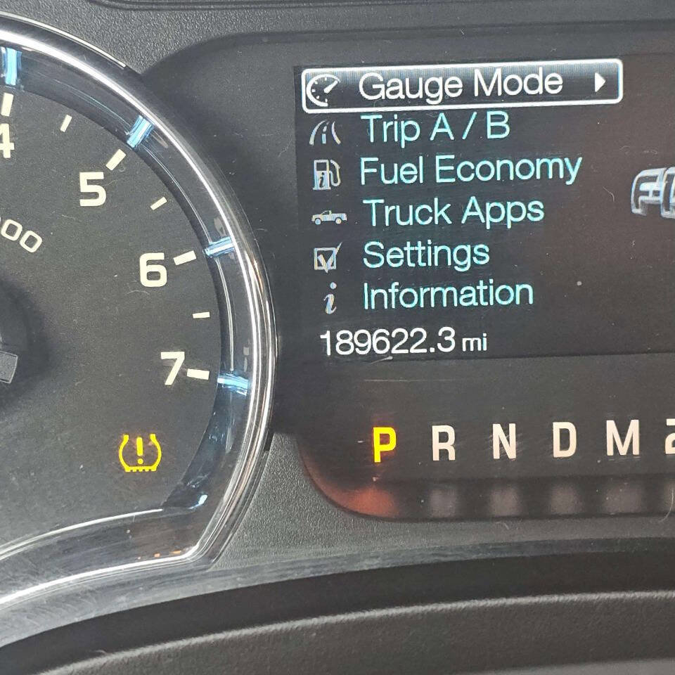 Used 2011 Ford F150 XLT w/ XLT Convenience Pkg image 9