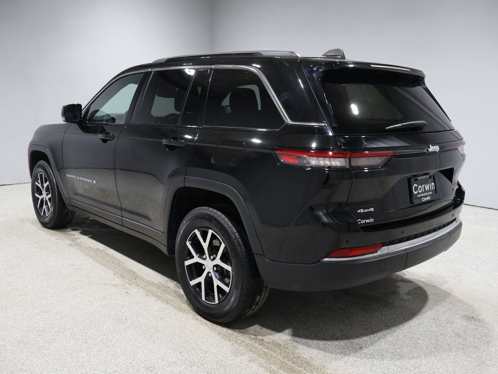 Used 2024 Jeep Grand Cherokee Limited AWD/4WD image 4