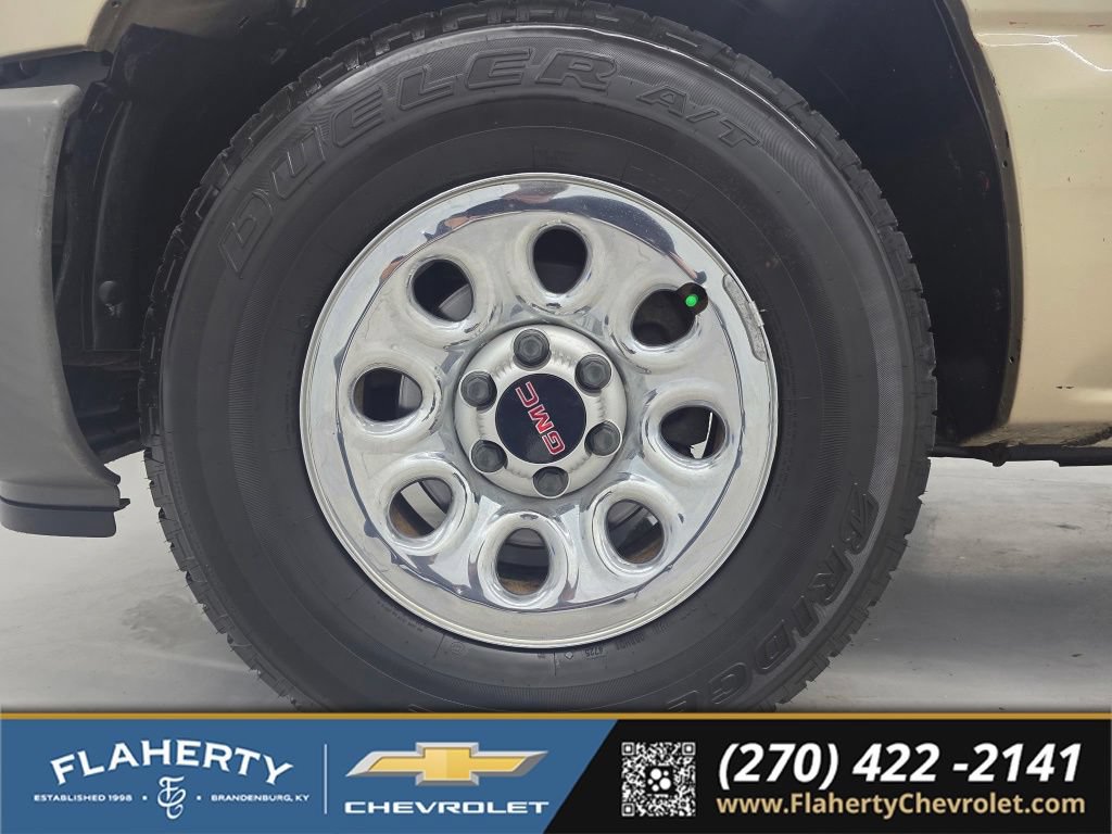 Used 2005 GMC Sierra 1500 W/T RWD image 14