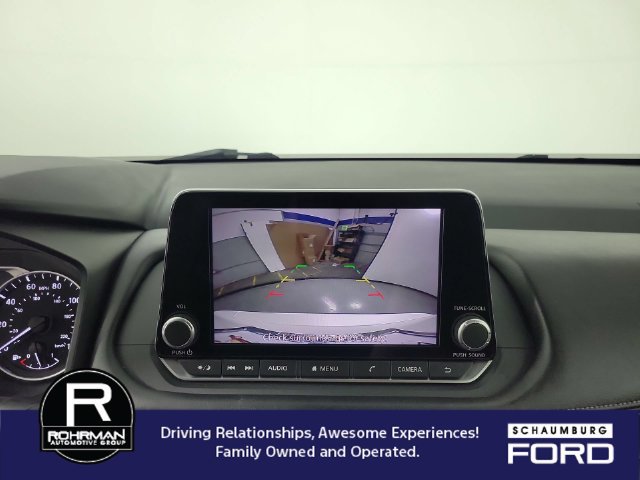 Used 2024 Nissan Rogue SV FWD image 8