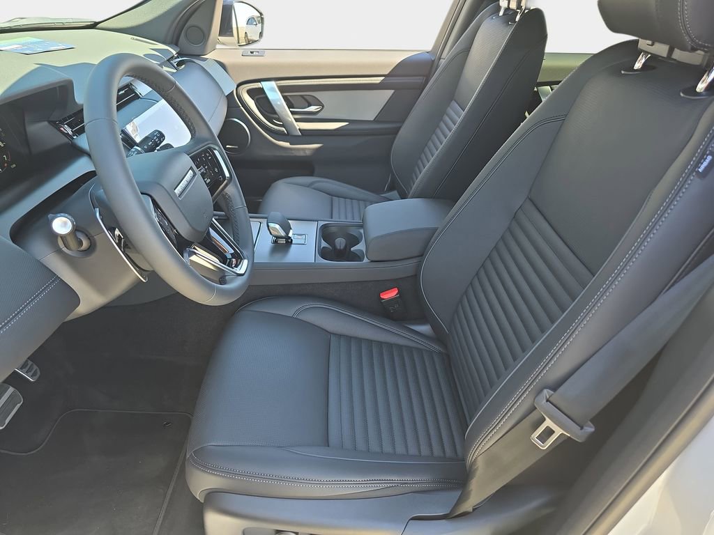 New 2026 Land Rover Discovery Sport Landmark AWD/4WD image 15