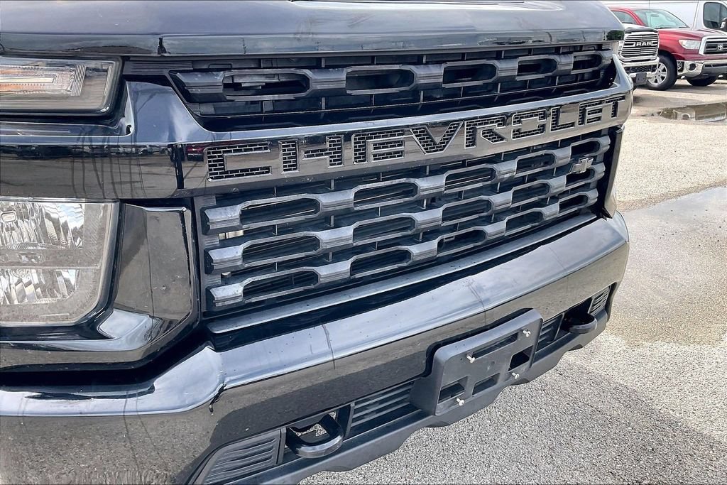 Used 2022 Chevrolet Silverado 2500 Custom w/ Custom Value Package AWD/4WD image 31