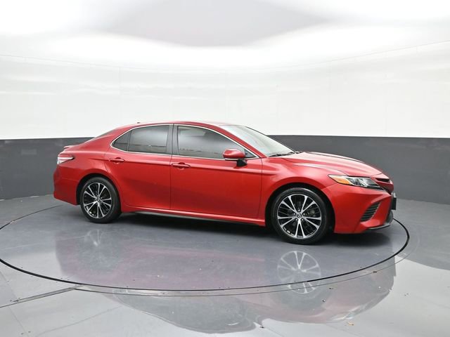Used 2020 Toyota Camry SE w/ Convenience Package image 16