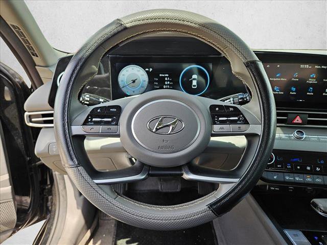 Used 2023 Hyundai Elantra SEL w/ Convenience Package FWD image 10