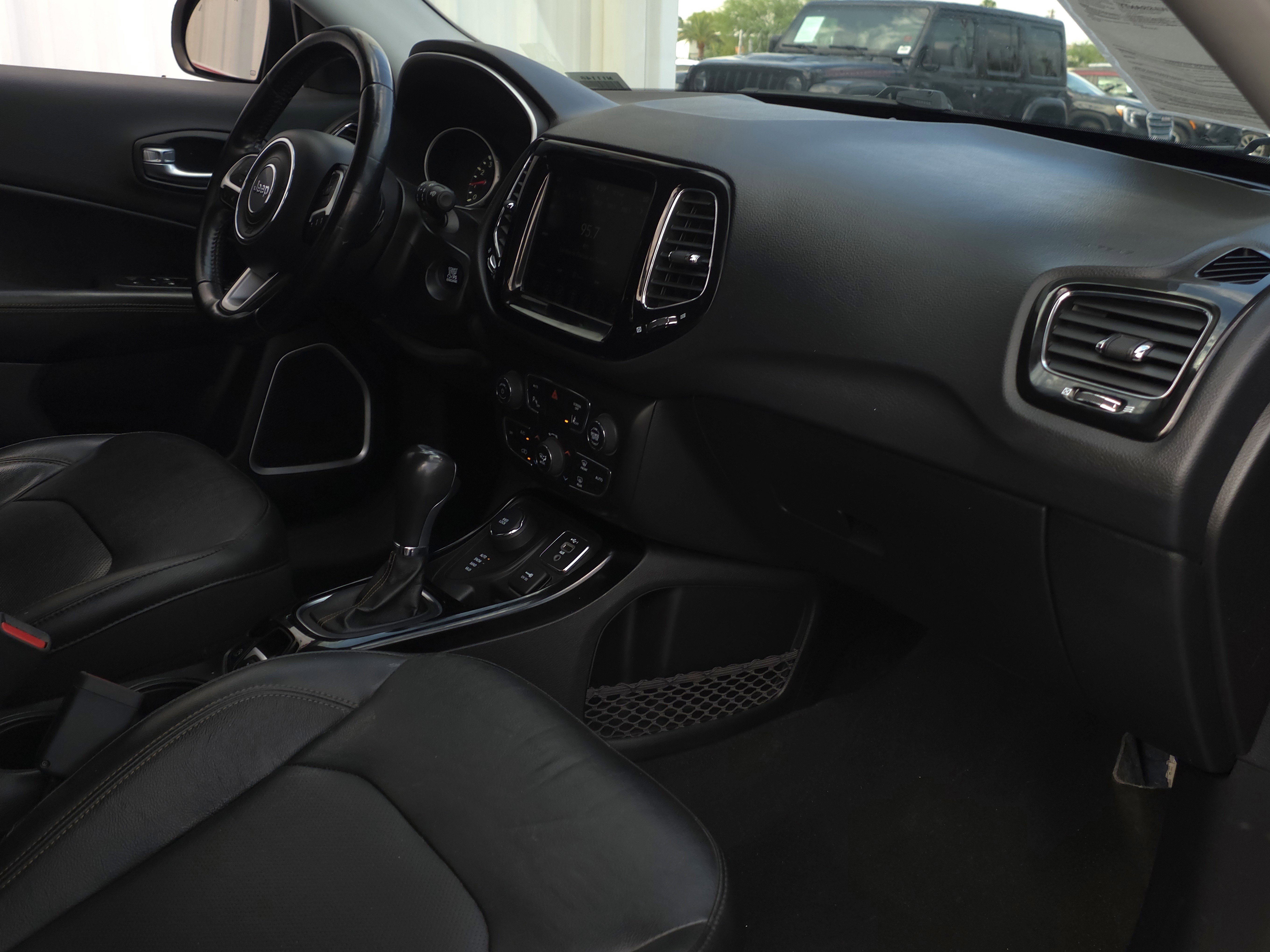 Used 2021 Jeep Compass Limited image 27