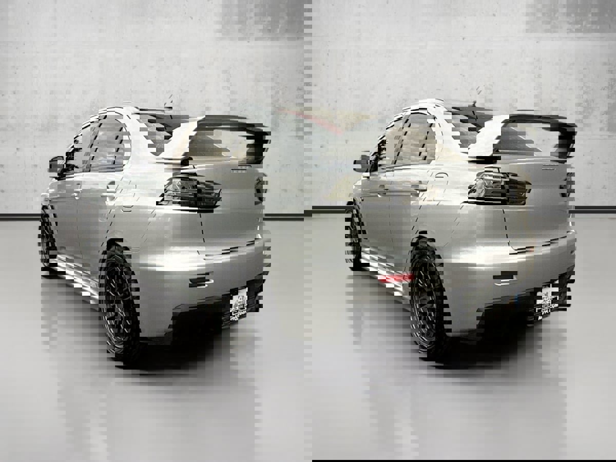 Used 2015 Mitsubishi Lancer Evolution GSR image 5