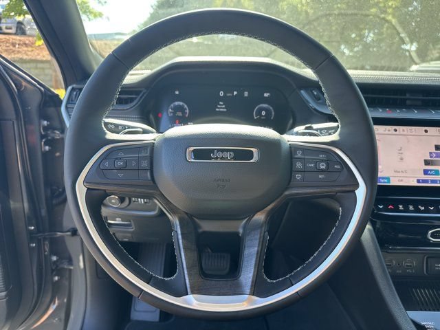New 2027 Jeep Grand Cherokee Limited AWD/4WD image 23