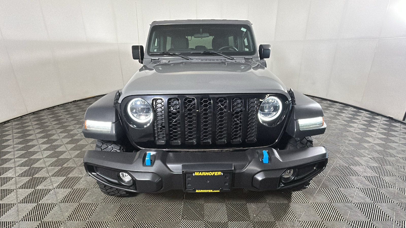 Used 2023 Jeep Wrangler Unlimited w/ Convenience Group AWD/4WD image 9