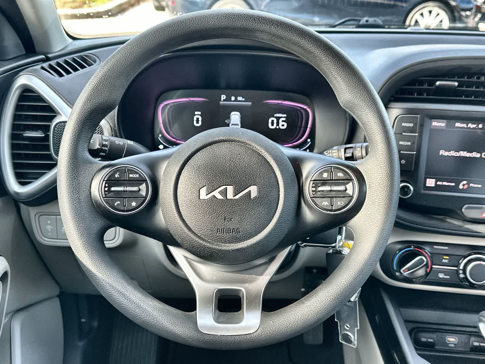 Used 2024 Kia Soul LX w/ Option Group 015 FWD image 21