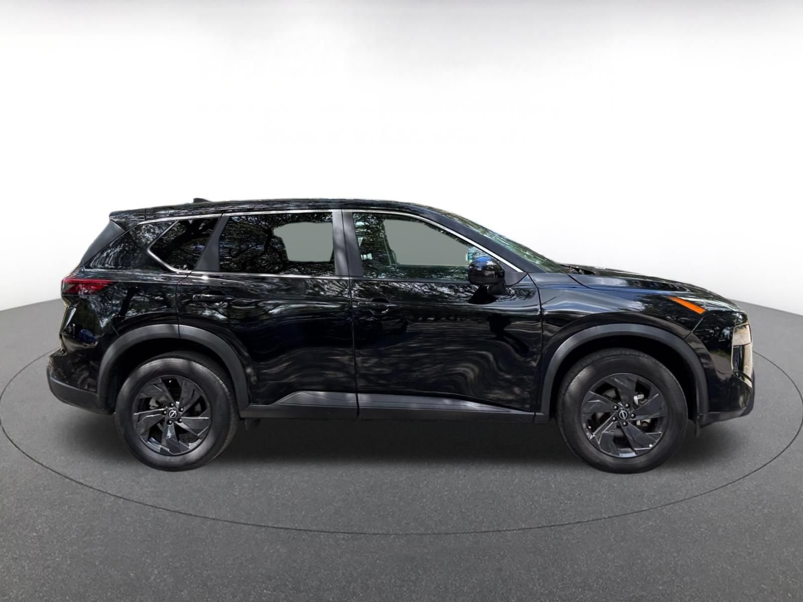 Used 2026 Nissan Rogue SV AWD/4WD image 13