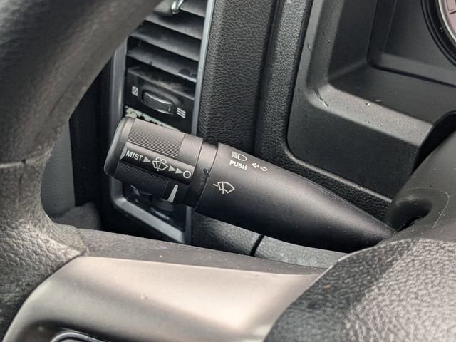 Used 2022 RAM 1500 Classic SLT image 24