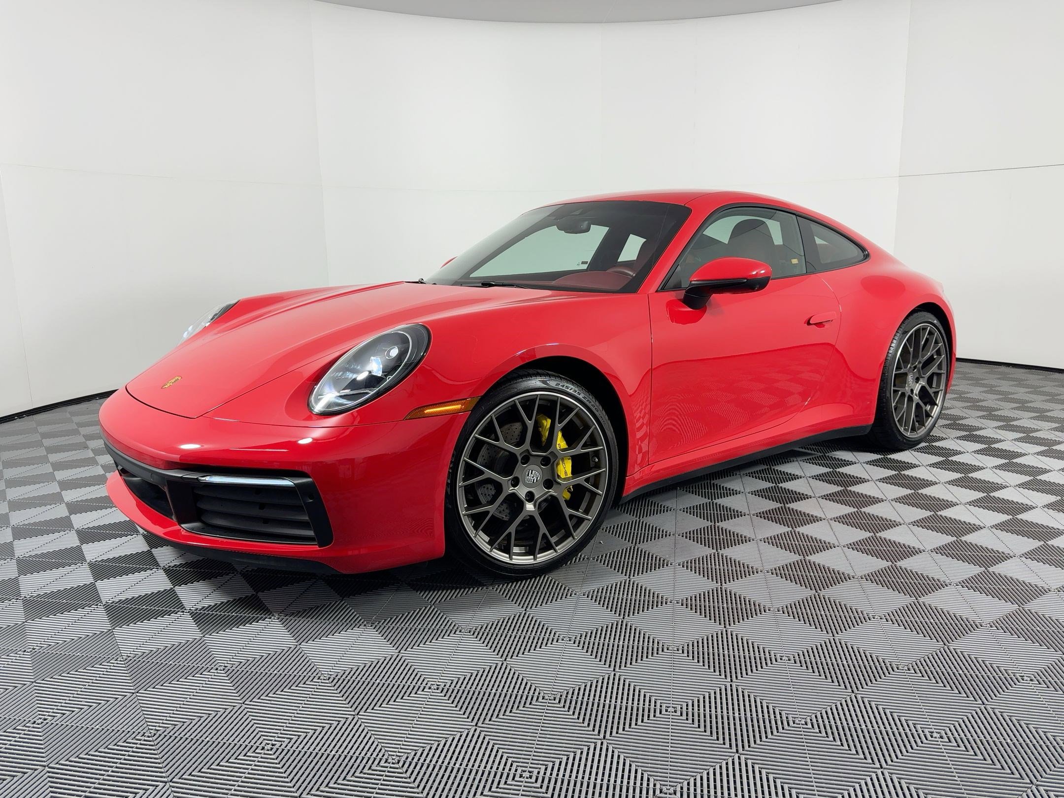 Certified 2022 Porsche 911 Carrera image 1