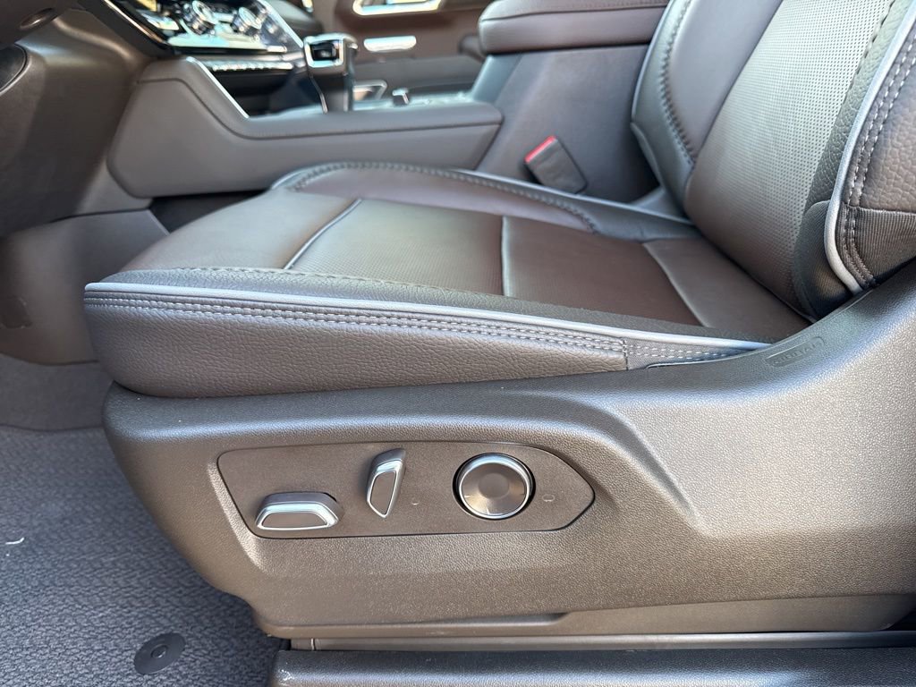 New 2026 GMC Sierra 1500 Denali w/ Denali Reserve Package image 17