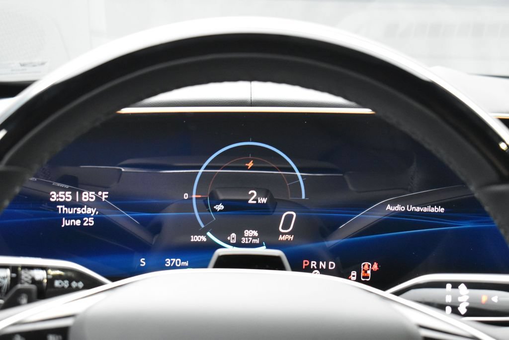 New 2026 Cadillac Lyriq Signature Sport w/ LPO, Floor Liner Package AWD/4WD image 15