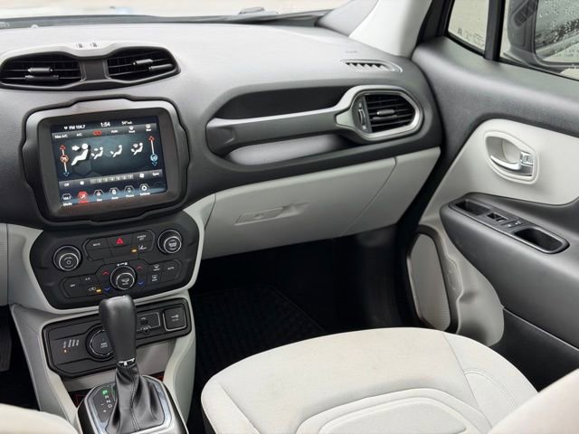 Used 2022 Jeep Renegade Latitude image 37