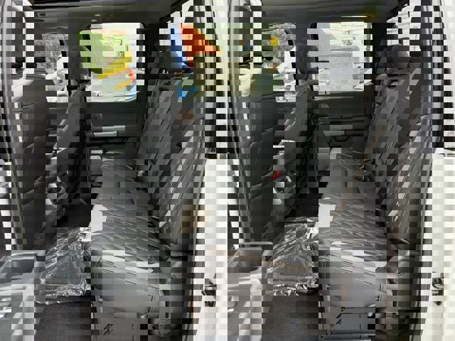 New 2026 Ford F250 Lariat w/ Black Appearance Package AWD/4WD image 19