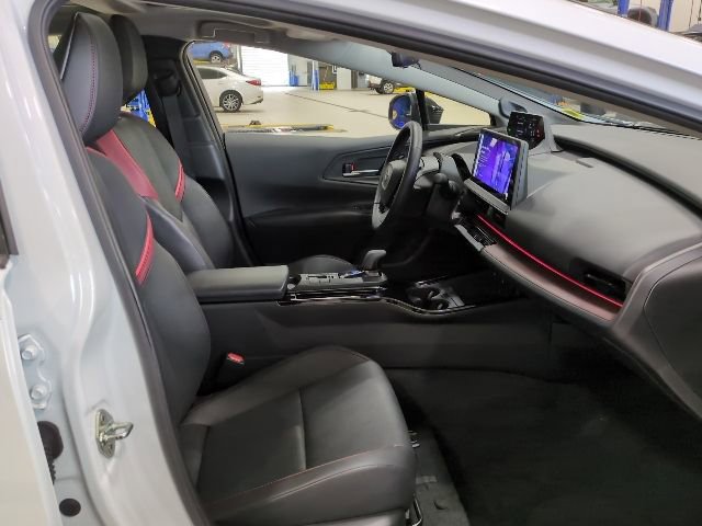 Used 2024 Toyota Prius Prime Premium image 11