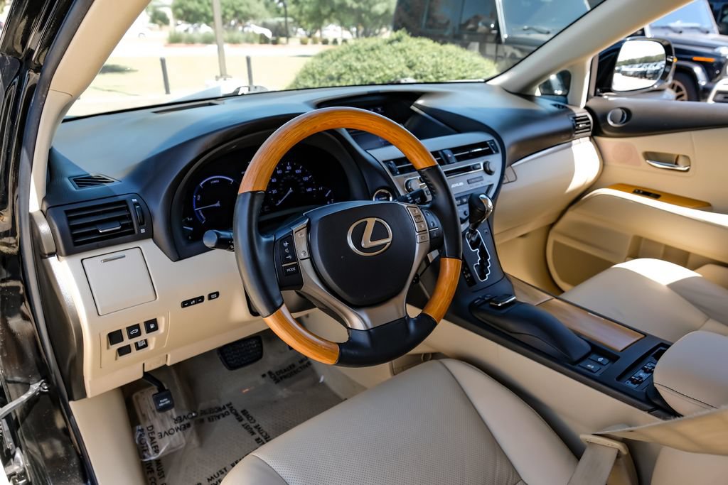 Used 2015 Lexus RX 450h AWD image 13