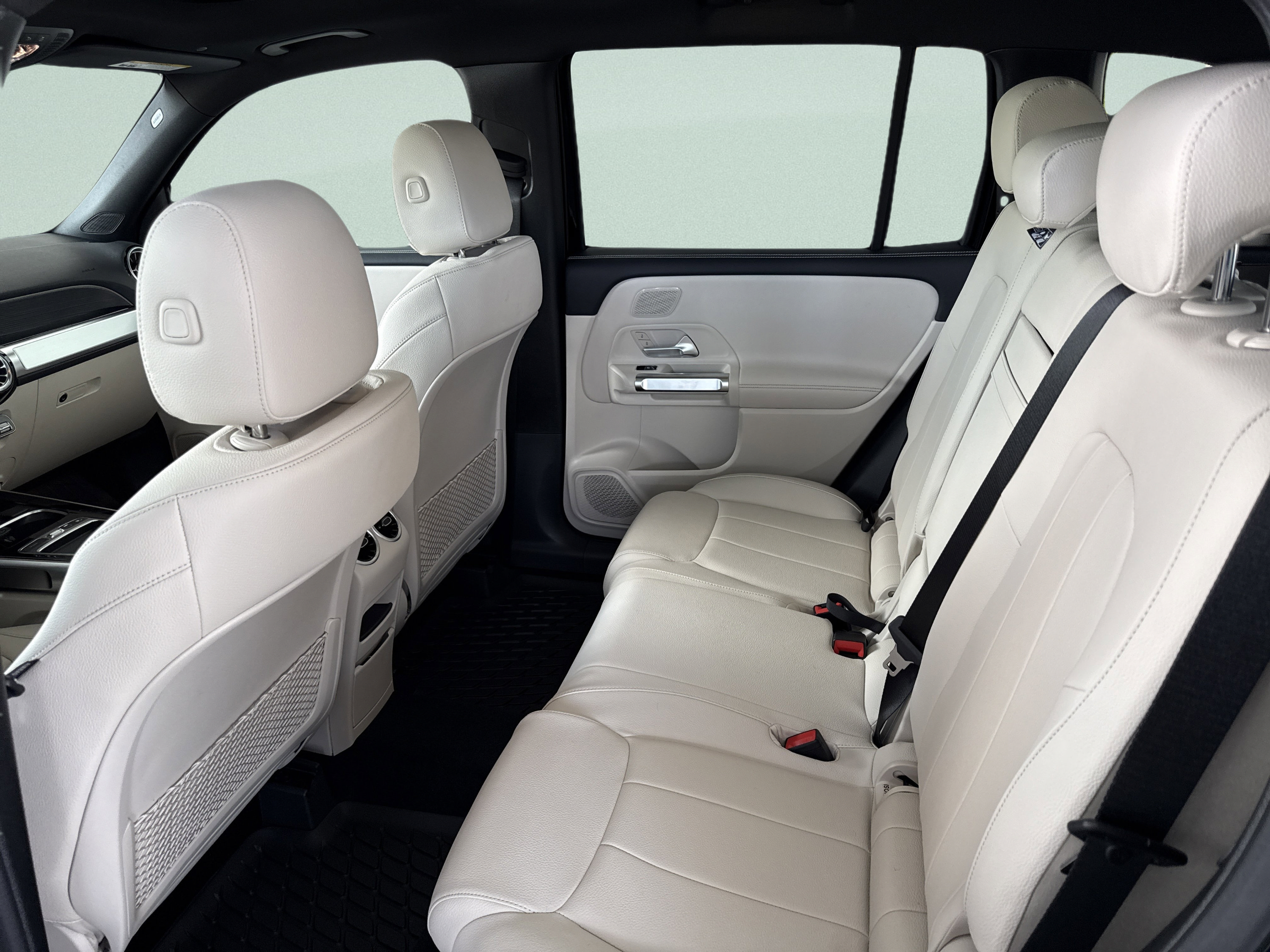 New 2026 Mercedes-Benz GLB 250 image 27