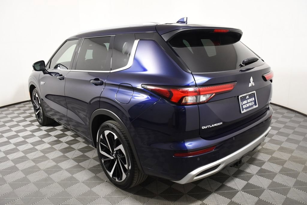 Used 2023 Mitsubishi Outlander SEL image 4
