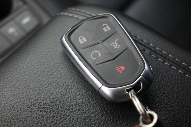 Used 2023 Cadillac XT4 Premium Luxury w/ Cold Weather Package AWD/4WD image 15