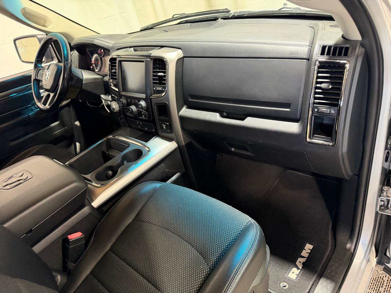 Used 2016 RAM 1500 Sport AWD/4WD image 14