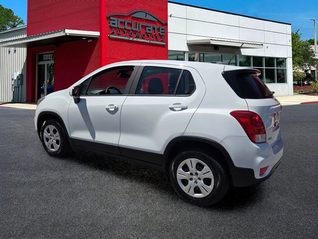 Used 2017 Chevrolet Trax LS image 3