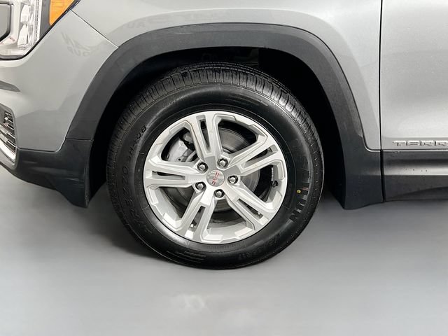 Used 2024 GMC Terrain SLE AWD/4WD image 25