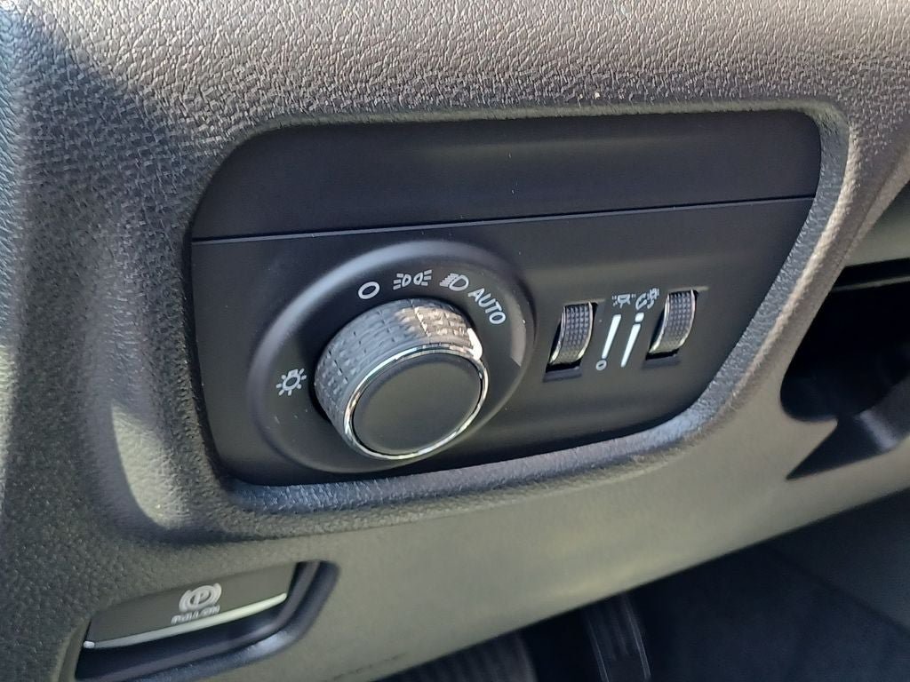 New 2026 Jeep Grand Cherokee L 4WD image 11