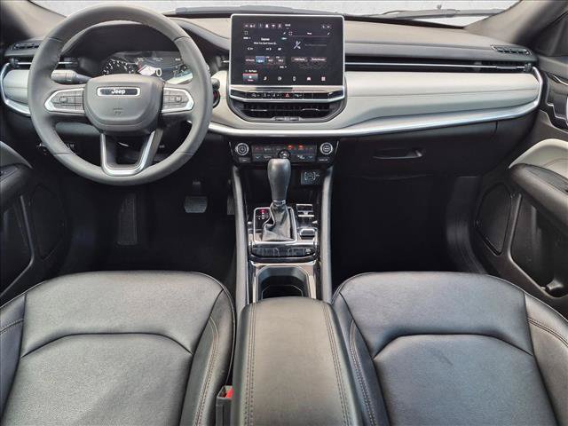 Used 2024 Jeep Compass Limited AWD/4WD image 17