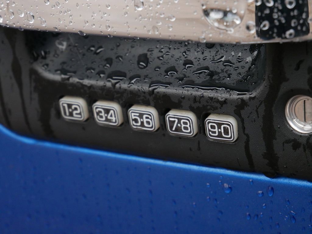 Used 2013 Ford F150 XLT w/ Luxury Equipment Group image 14