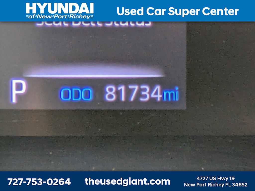 Used 2021 Toyota Highlander LE image 41