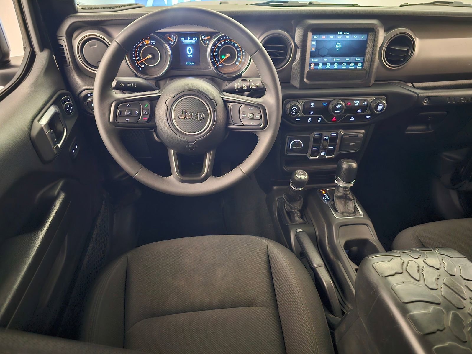 Used 2023 Jeep Wrangler Unlimited Sport AWD/4WD image 15