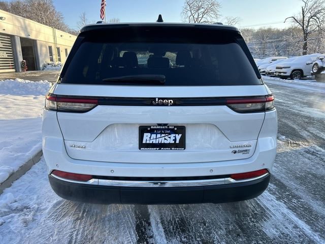 Used 2023 Jeep Grand Cherokee Laredo image 7