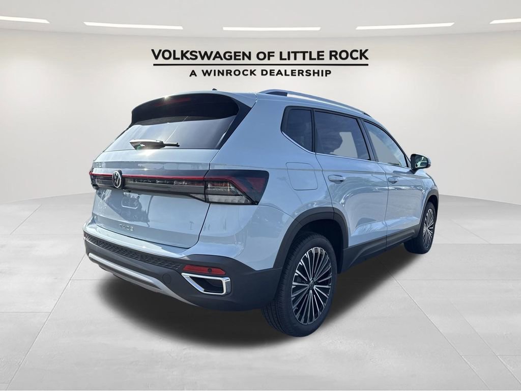 New 2025 Volkswagen Taos SE image 5