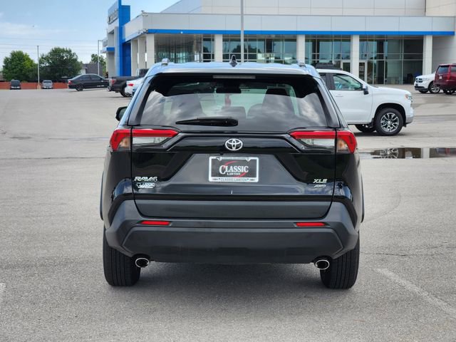 Used 2023 Toyota RAV4 XLE AWD/4WD image 6