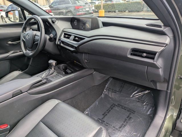 Used 2020 Lexus UX 250h w/ Accessory Package AWD/4WD image 32