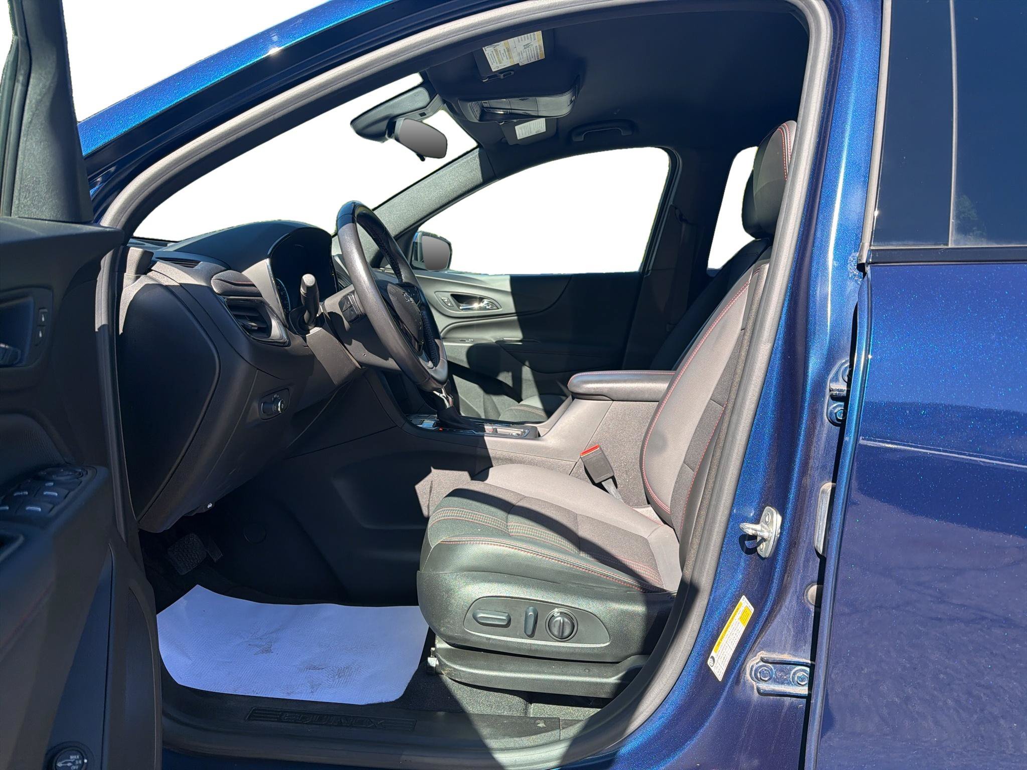 Used 2022 Chevrolet Equinox RS AWD/4WD image 8