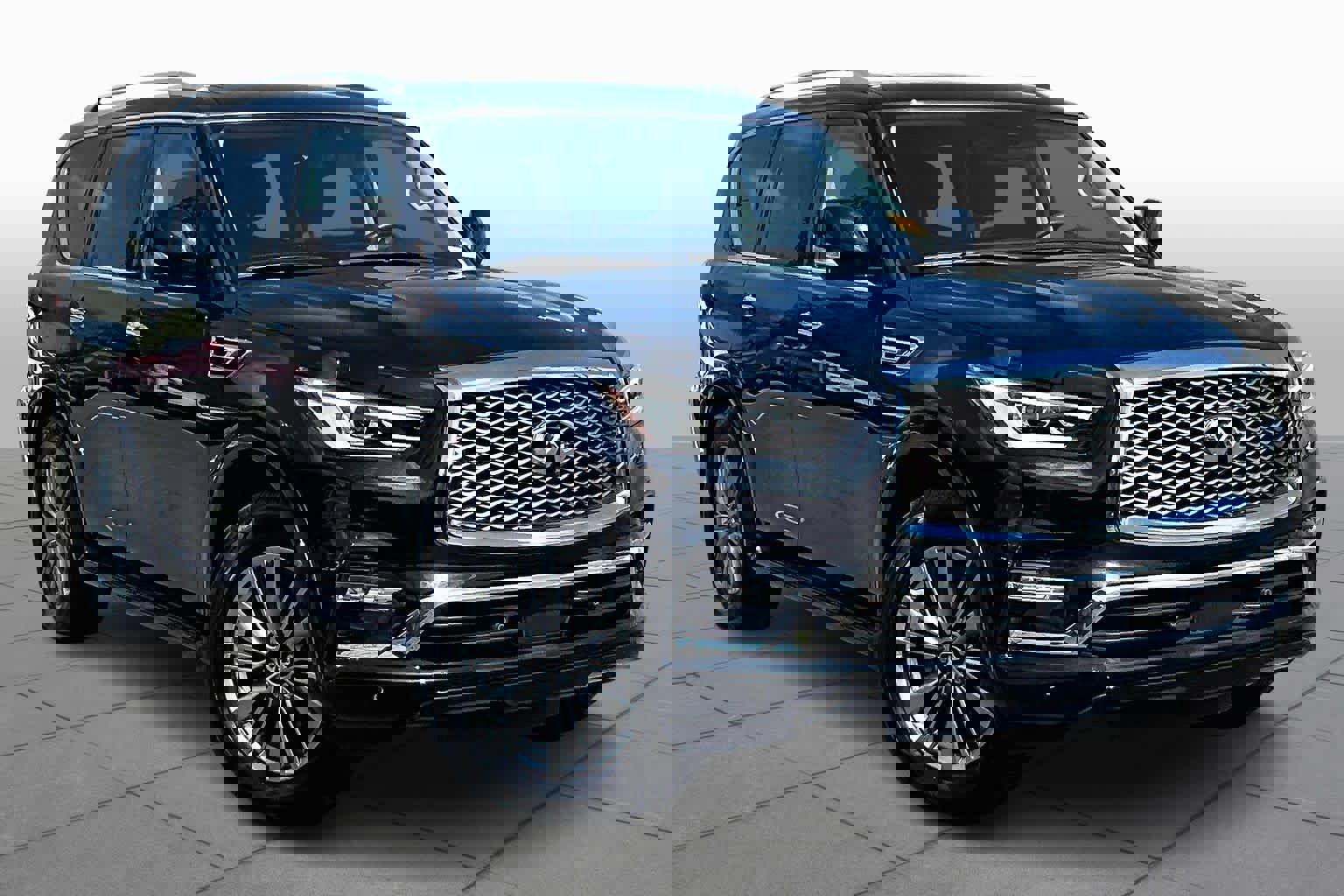 Used 2023 INFINITI QX80 Luxe w/ Cargo Package image 3