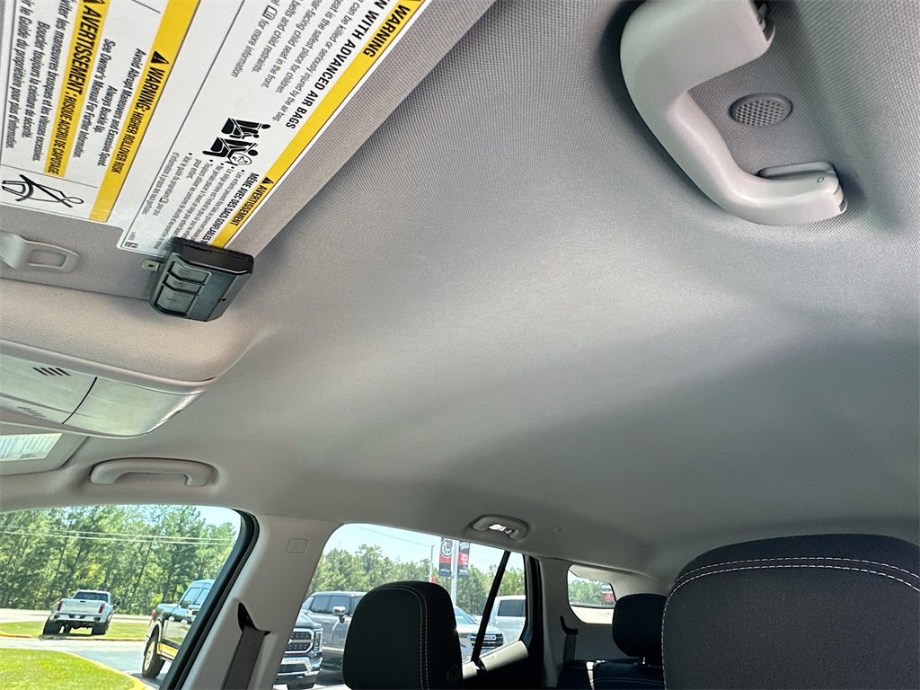 New 2024 GMC Terrain SLE w/ Driver Convenience Package image 11