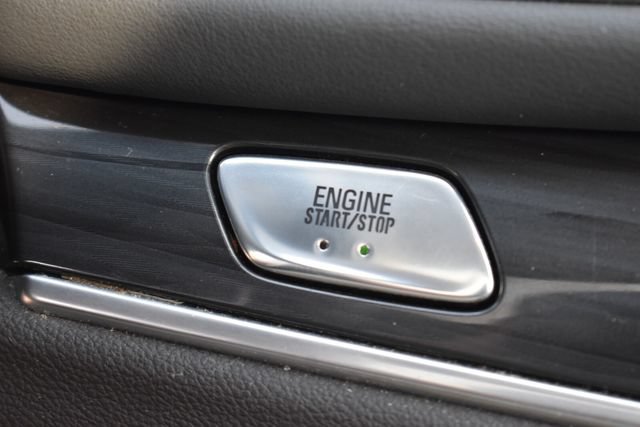 Used 2018 Buick Enclave Essence w/ Trailering Package FWD image 30