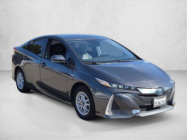Used 2021 Toyota Prius Prime XLE FWD image 3