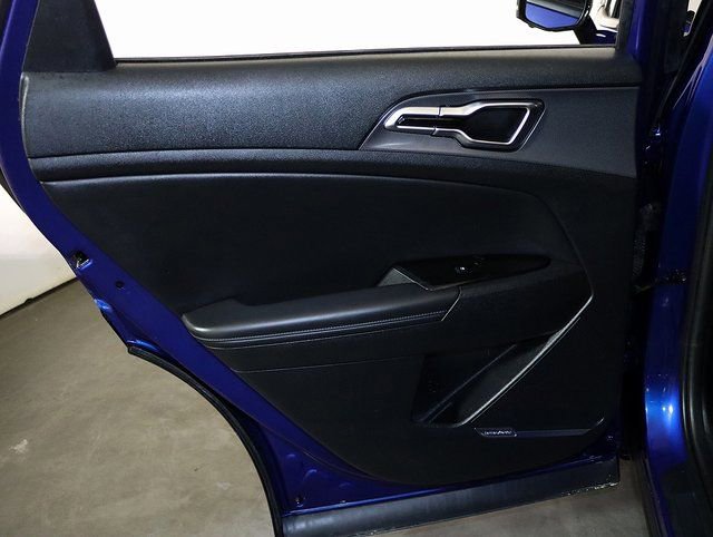 Used 2023 Kia Sportage SX image 27